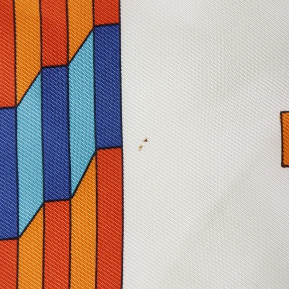 HERMES Carre 90 Scarves - Picture 9 of 12